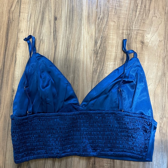 Shein royal blue crop top - Picture 2 of 3